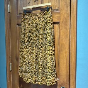 J. Crew Navy blue  and Tan A-Line Skirt❤️